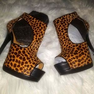 Nine West Texxy Heels, Leopard Size 8.5